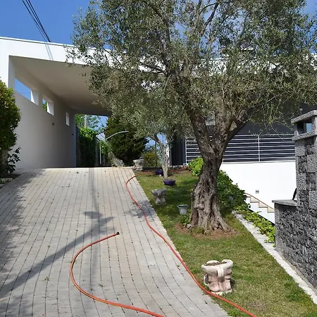 Villa Superb Lake View *