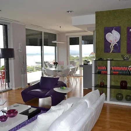 Villa Superb Lake View *
