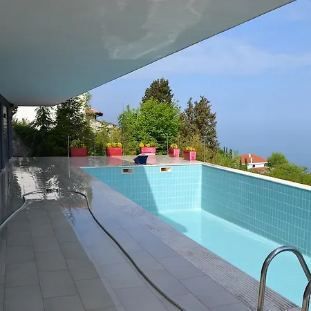 Superb Lake View Villa